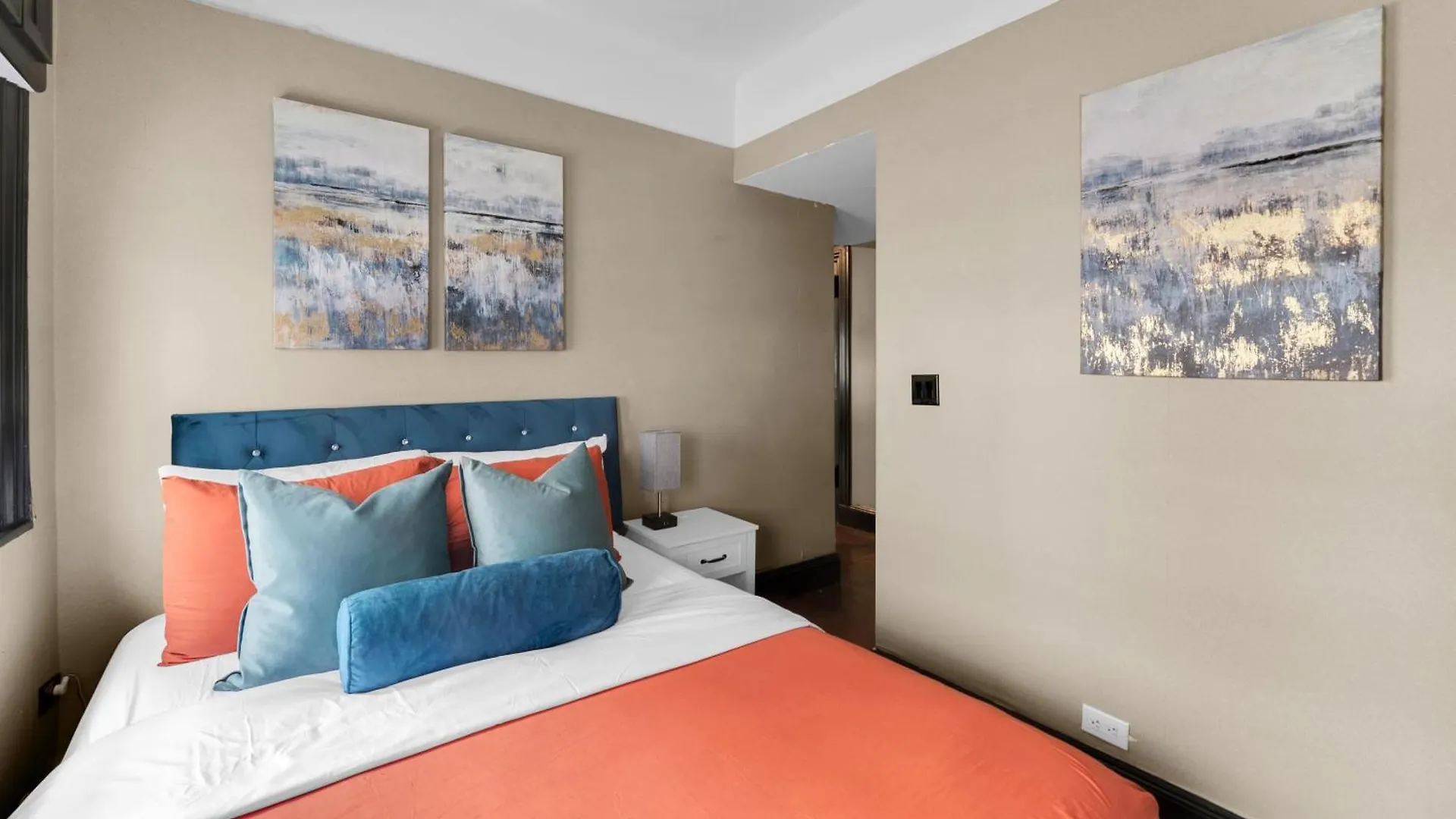 Nyc Apartment In The Best Location! Walking Distance To Everything! نيو يورك 0*,