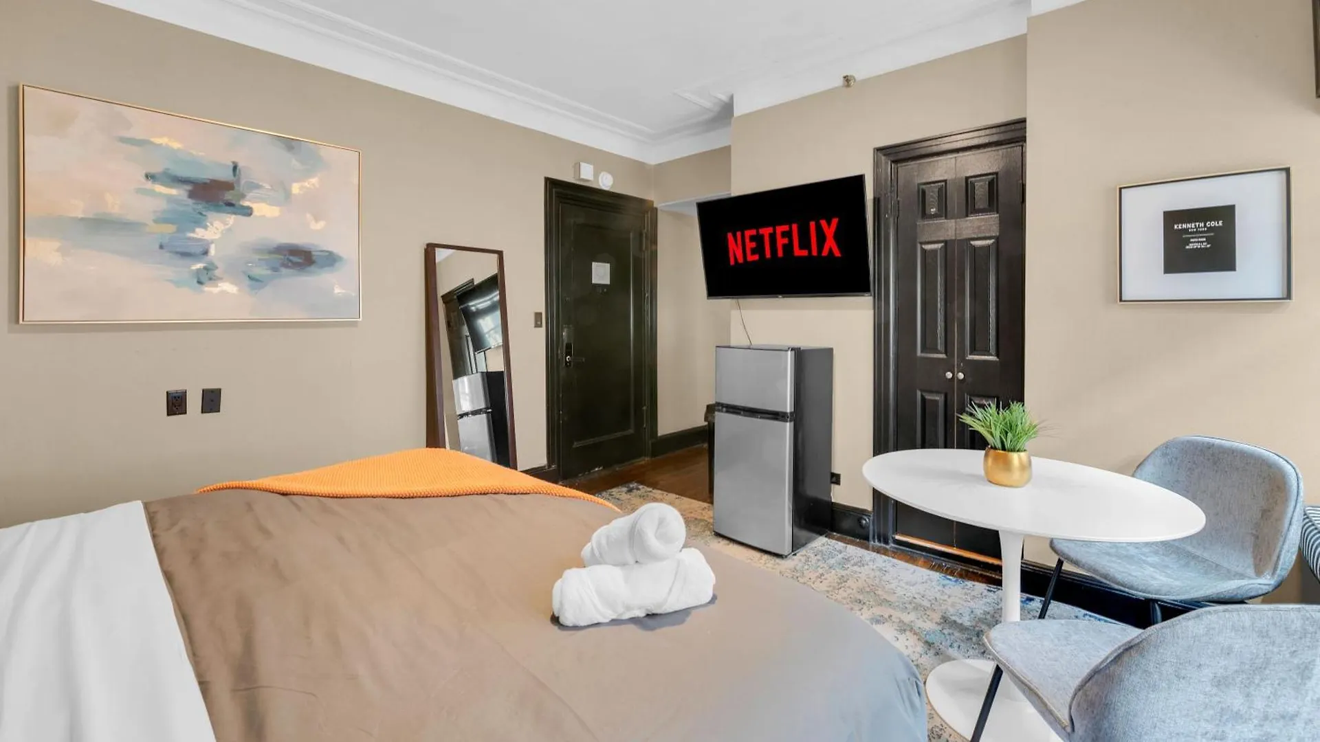 Nyc Apartment In The Best Location! Walking Distance To Everything! نيو يورك